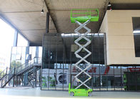 12m ανυψωμένη κεραία πλατφορμών ανελκυστήρων που λειτουργεί το ηλεκτρικό πράσινο χρώμα Manlifts προμηθευτής